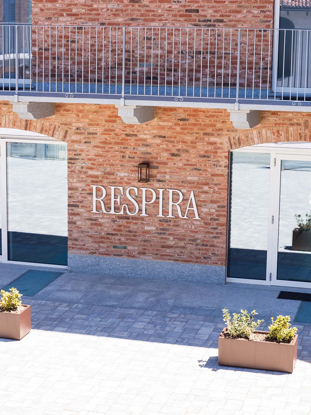 Respira insegna esterna