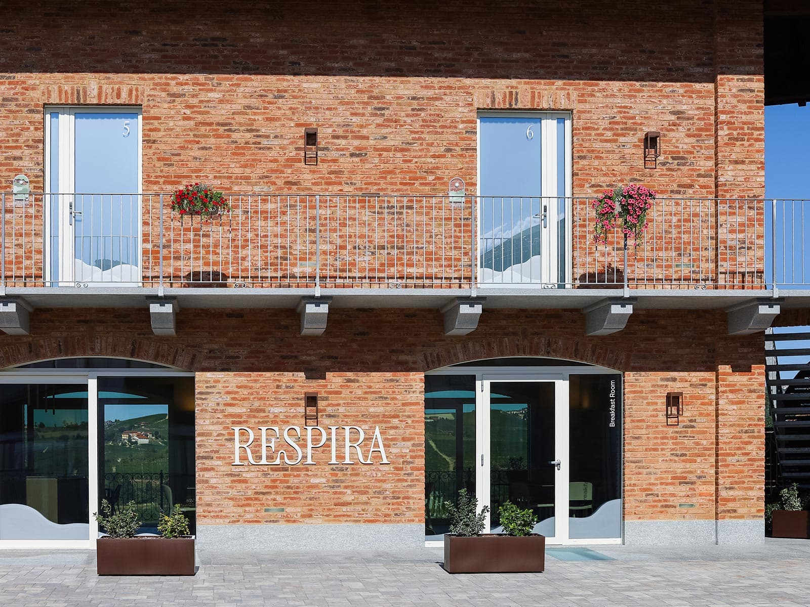 Respira insegna esterna